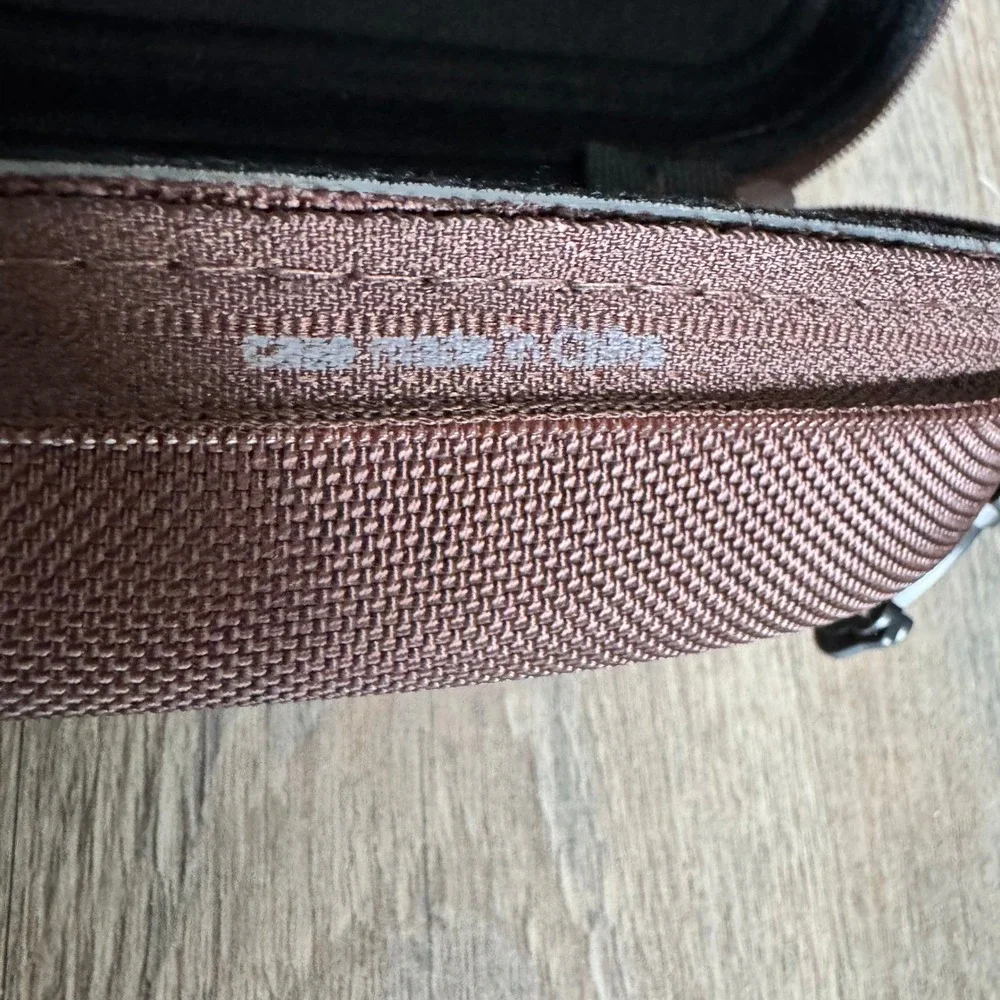 Maui Jim Sunglass Brown Zippered Case Blue Logo CASE ONLY Swivel Clip